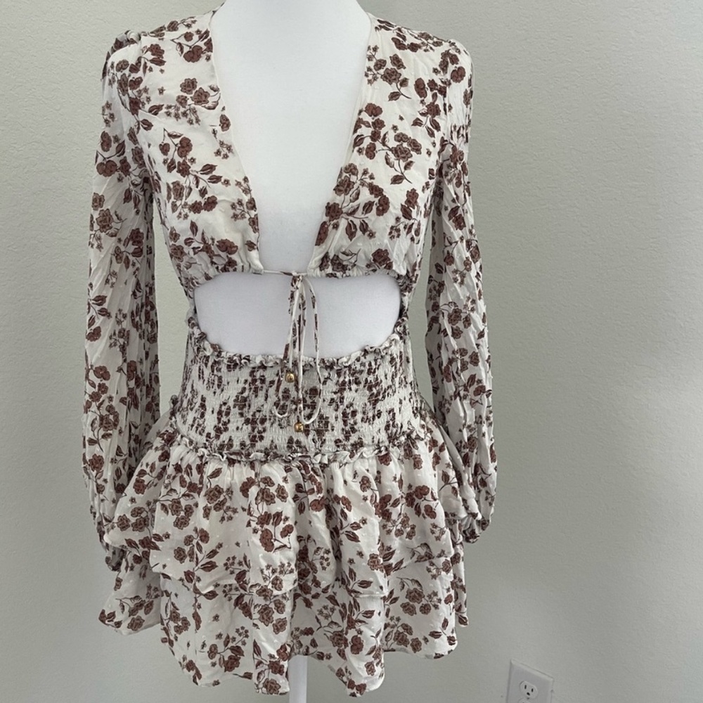 WHITE AUTUMN MINI DRESS by stylebygg